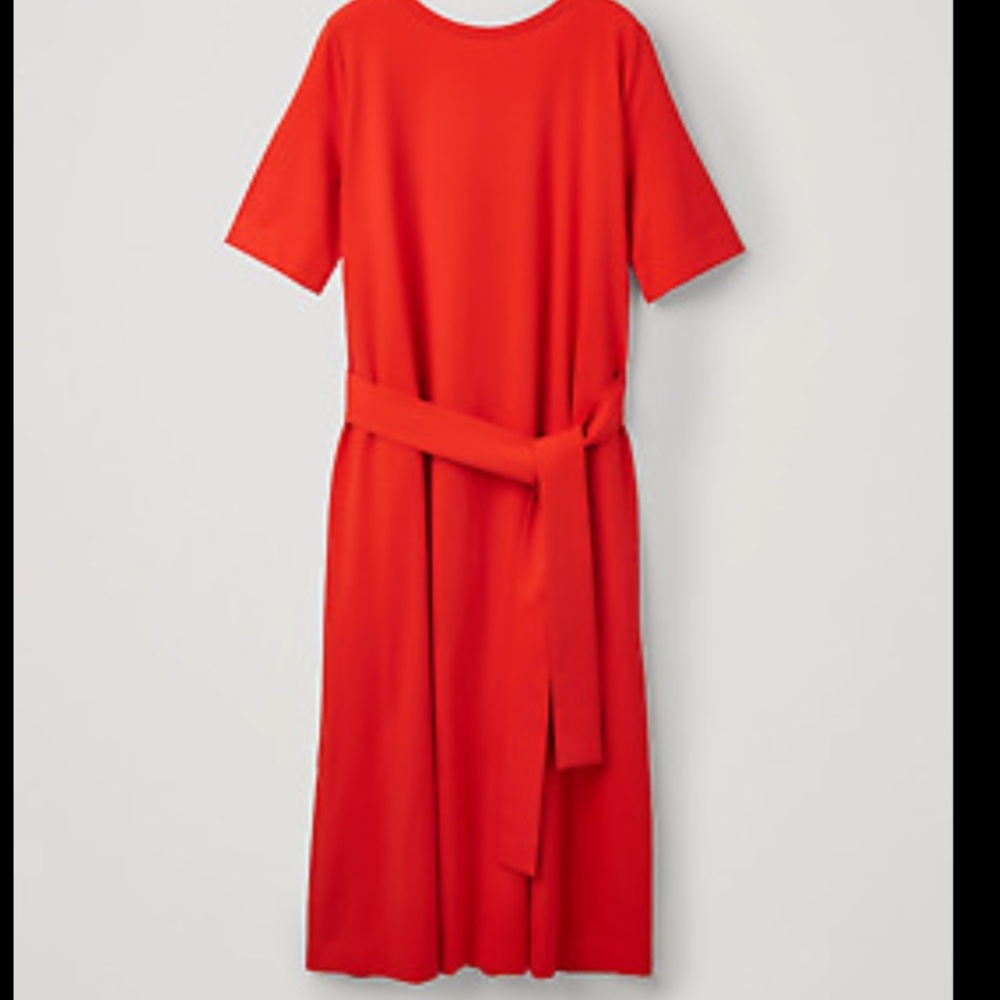 ✨ COS Bright Red Belted T-Shirt Midi Dress ✨